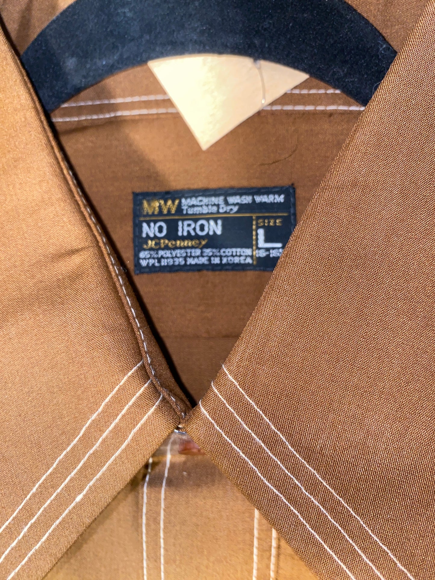 Vintage NWOT 1970s Wide Lapel Button Up w White Stitching