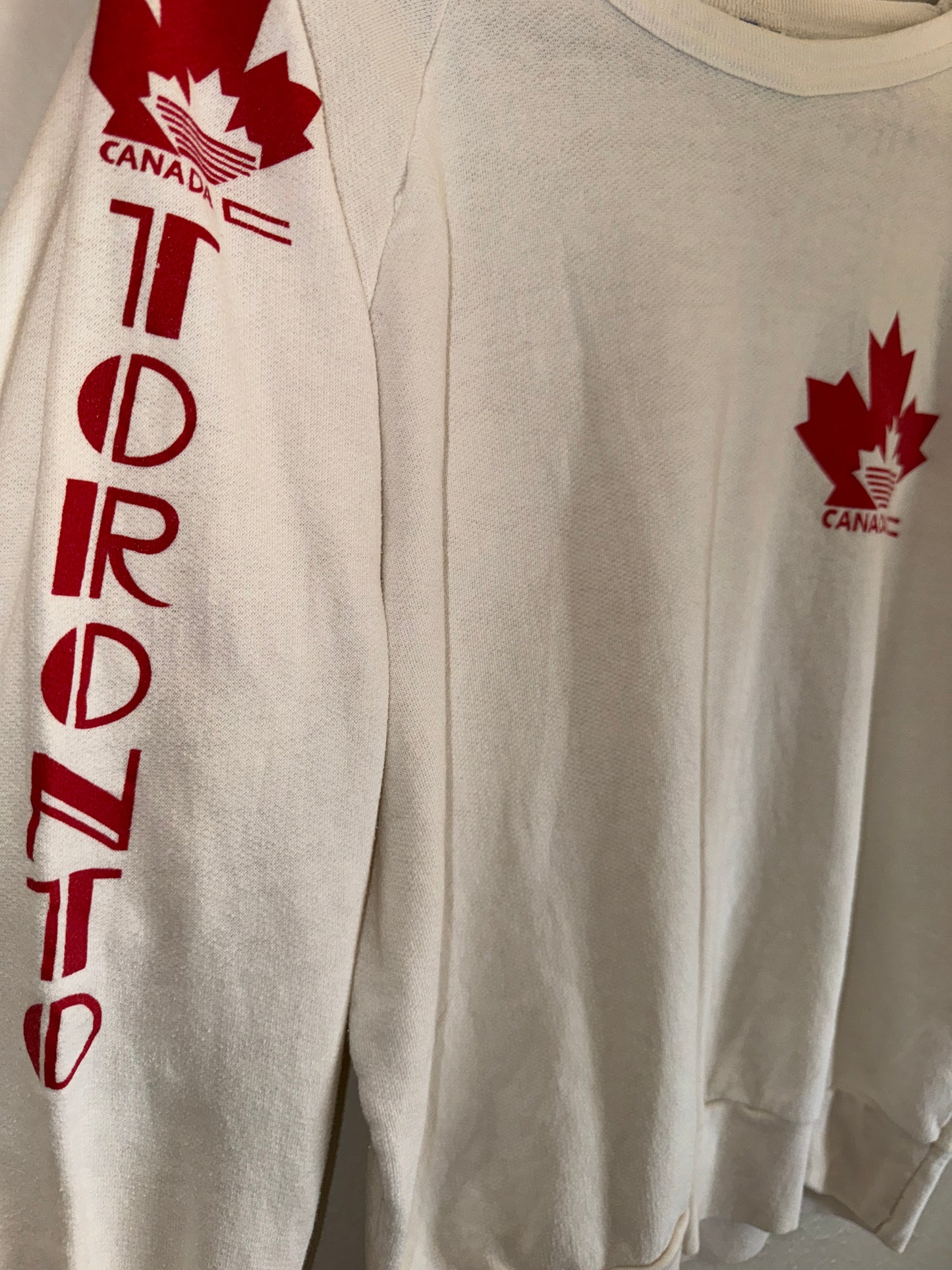 Vintage Canada Sweatshirt Toronto Canada Tourist Shirt Maple Leaf