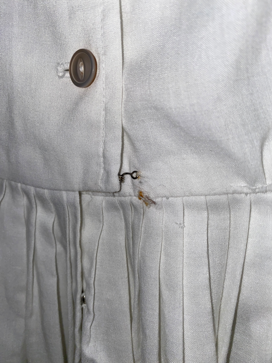 1970s White Dress w Pinhole Lace Bell Sleeves (XXS)